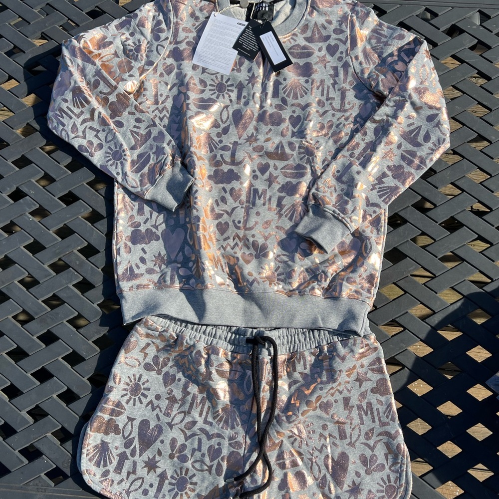 Markus Lupfer Metallic Rose Gold and Gray Graphic Sweatshirt & Shorts Set